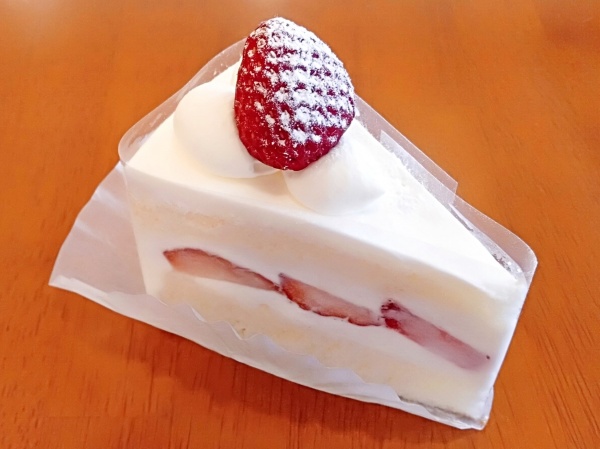 ショートケーキ Patisserie Irodori パティスリーイロドリ 綾瀬市のケーキ屋さん デコレーションケーキ 焼き菓子まで