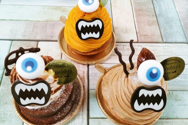 ハロウィン限定デザインケーキ販売中！！
